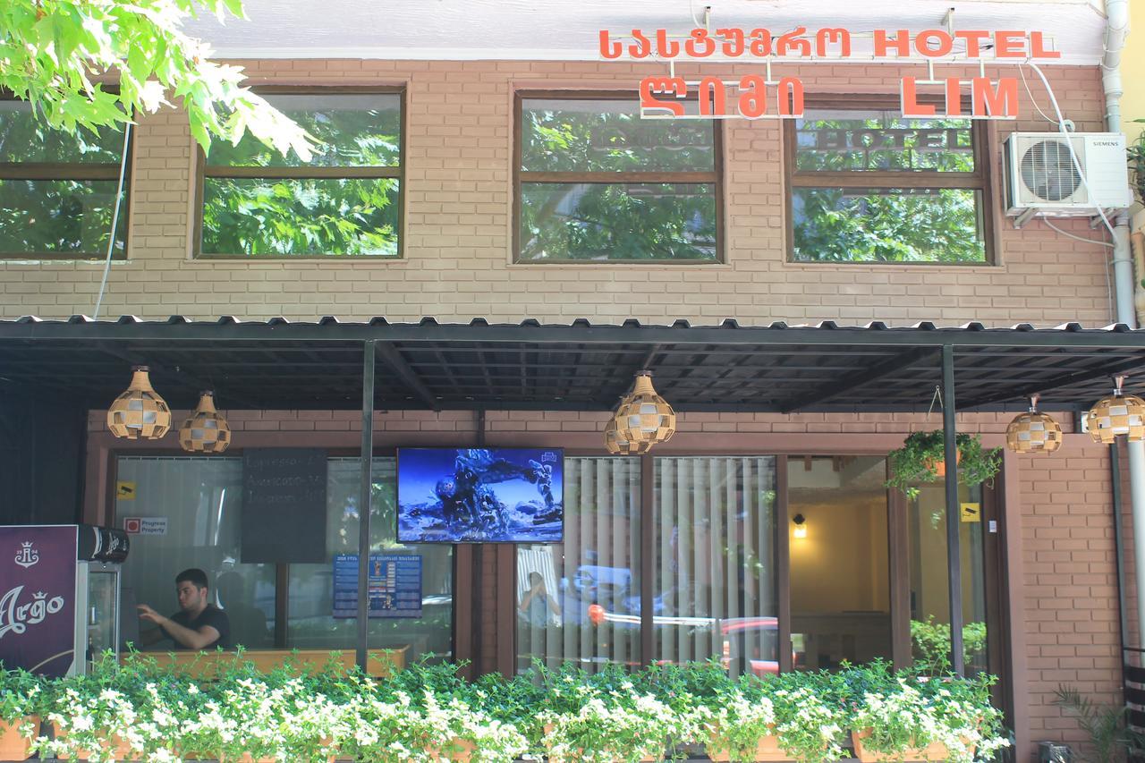 Hotel Lim บาทูมิ ภายนอก รูปภาพ
