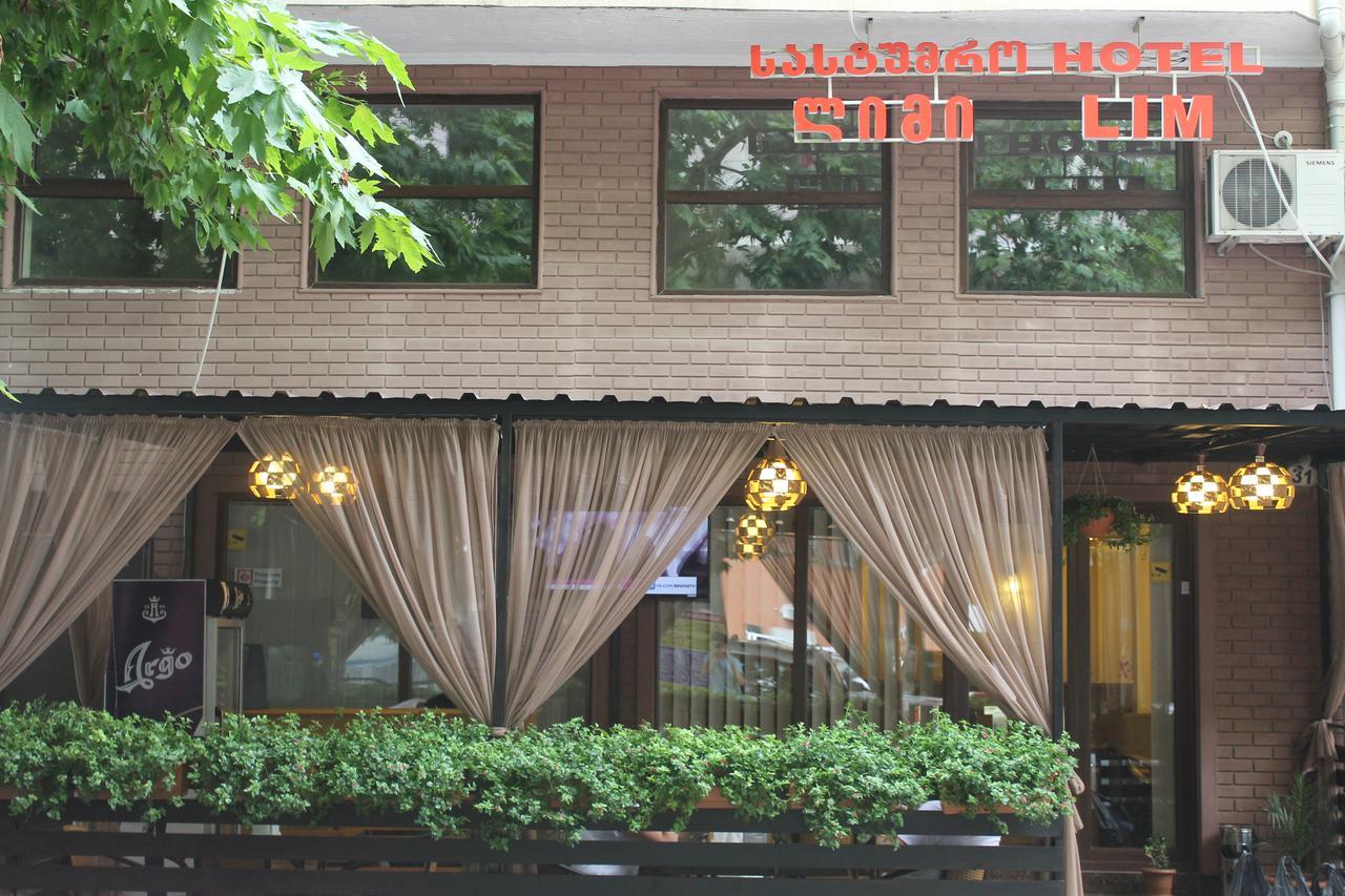 Hotel Lim บาทูมิ ภายนอก รูปภาพ
